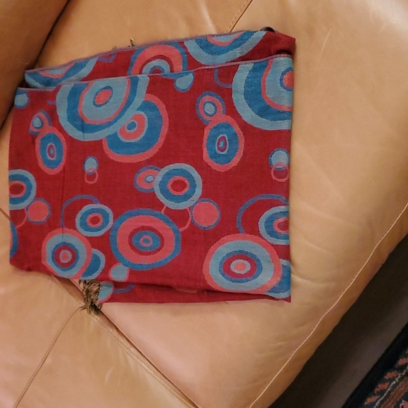 NWOT PASHMINA. MULTI COLOR. REVERSIBLE..ONE SIZE. - Picture 4 of 6